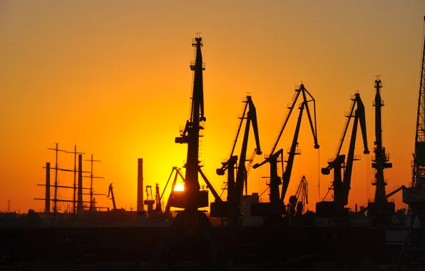 Sea, crane, port