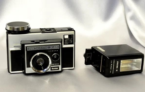 Picture background, camera, American, shutter, aperture, electric eye, CdS meter, Kodak Instamatic X-45