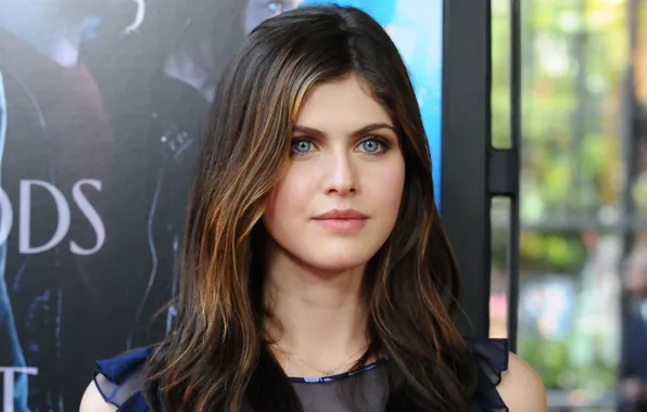 Look, girl, pose, wall, actress, brunette, photoshoot, hair