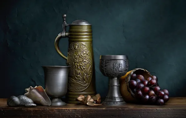 Picture metal, stones, grapes, dishes, shell, still life