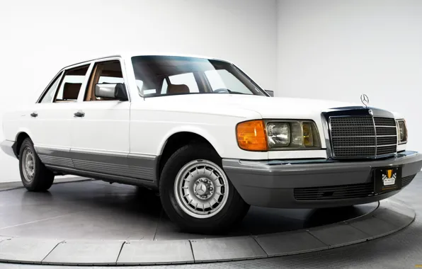 Picture Mercedes-Benz, S-Class, W126