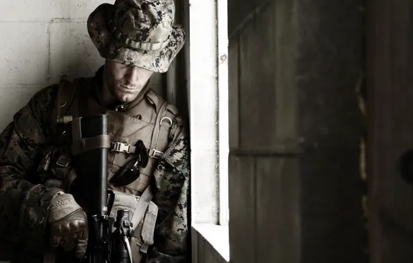 Weapons, background, soldiers