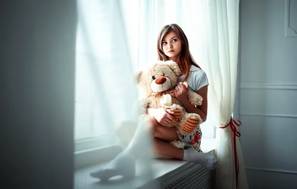 Picture girl, toy, bear