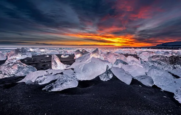Picture ice, Iceland, diamond beach, lake Yekulsaurloun