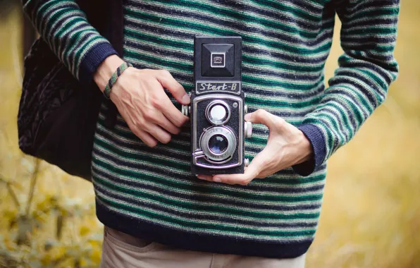 Strips, camera, hands, the camera