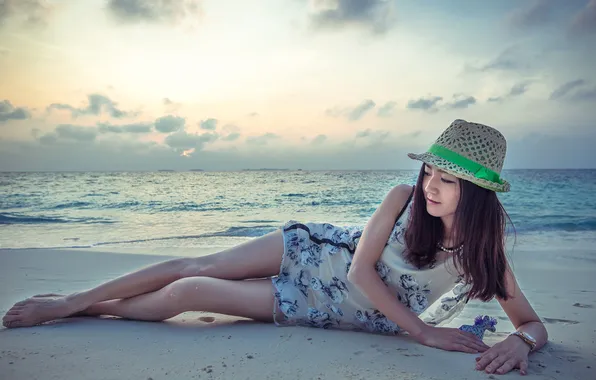 Picture sea, beach, girl, clouds, portrait, girl, Asian, Portrait on the beach