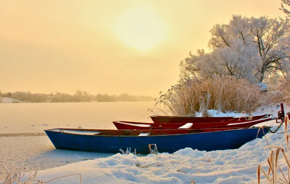 Picture winter, snow, river, boats, the evening