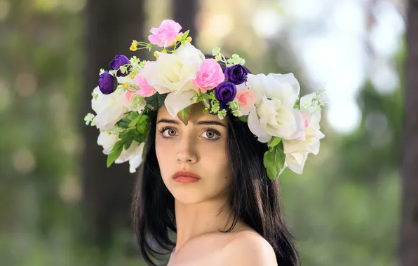 Picture flowers, portrait, brunette, wreath