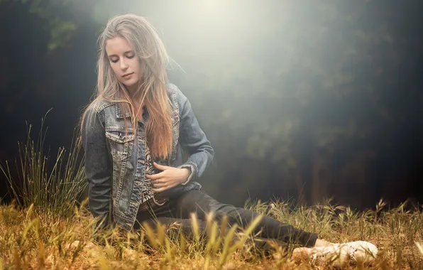 Grass, girl, the sun, trees, pose, model, portrait, makeup