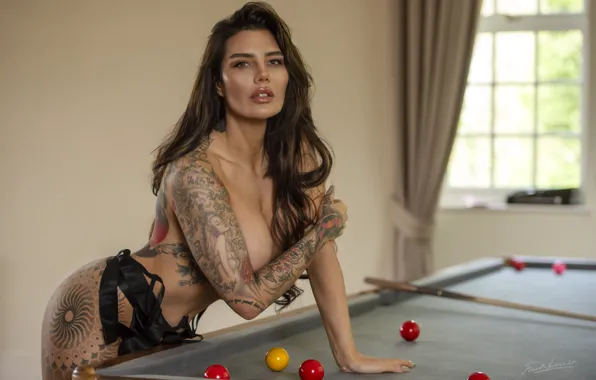 Girl, Billiards, tattoo, Jack Russell