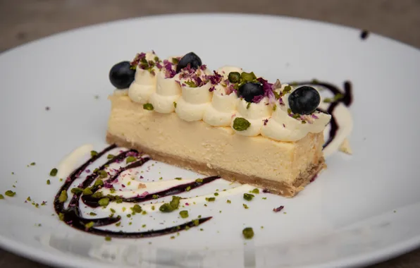 Picture blueberries, cream, cake, dessert