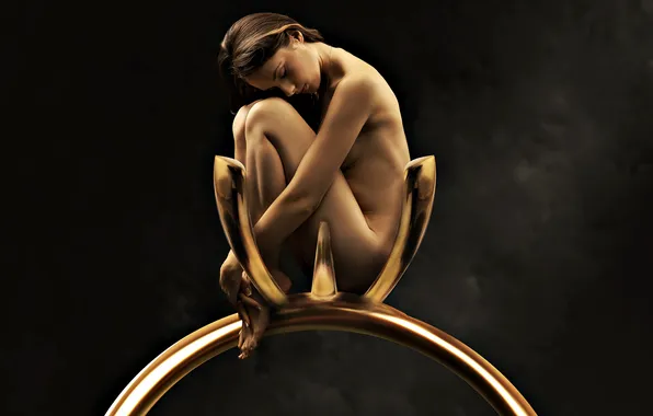 BACKGROUND, BODY, SITTING, BLACK, BROWN hair, GENTLY