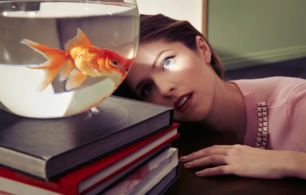 Picture table, books, aquarium, fish, makeup, hairstyle, brown hair, beauty