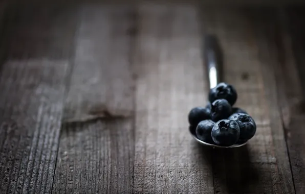 Macro, blueberries, spoon