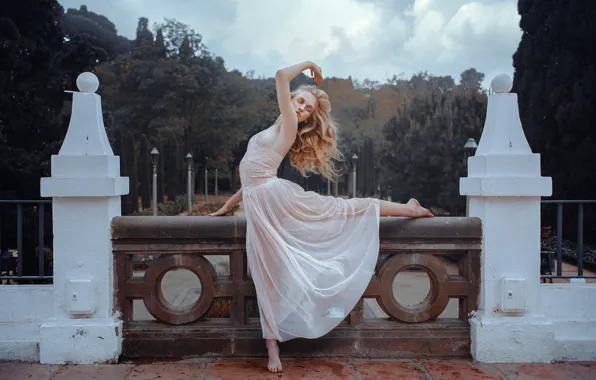Picture face, pose, model, hair, dress, Palace, Emma
