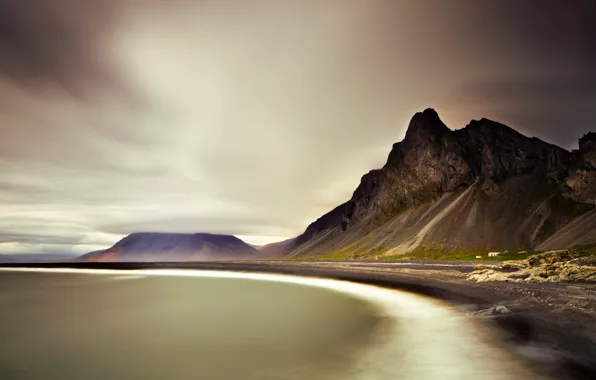 Sea, the sky, mountains