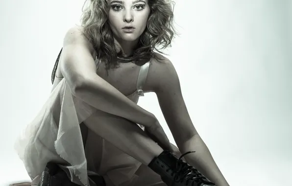 Monochrome, Willow Shields, Willow Shields
