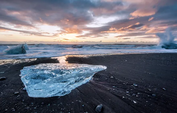 Picture ice, sea, shore