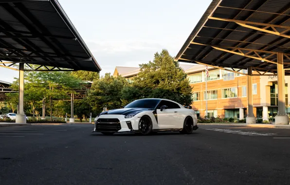 GT-R, White, R35