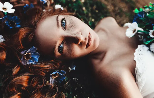 LOOK, HAIR, FLOWERS, FACE, EYES, CURLS, FRECKLES