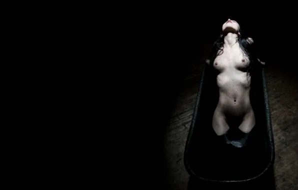 The darkness, black, Bathroom