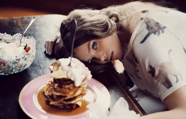 Picture look, girl, sweetheart, model, food, brown hair, beautiful, dessert