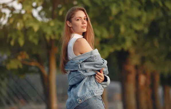 Picture girl, jacket, blue, summer, jeans, city