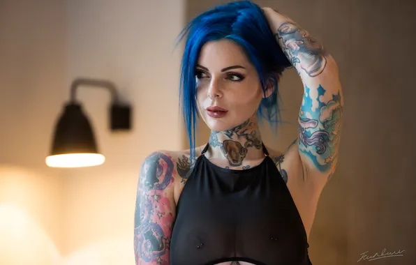 Chest, girl, sexy, wall, model, body, lamp, hand