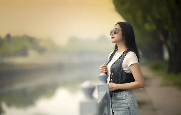 Picture girl, nature, shore, Asian, sunglasses