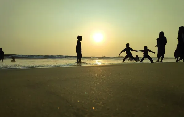 Sea, beach, the sun, children, silhouette