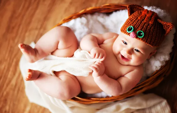 Picture eyes, hat, basket, baby, smiling