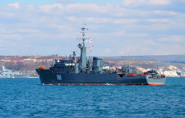 Sea, minesweeper, Vice Admiral Zakhar'in