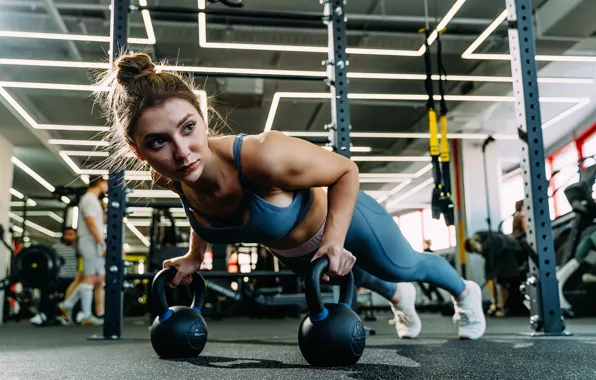 Hall, fitness, training, pushups, dumbbells, gym, gym, sporty girl