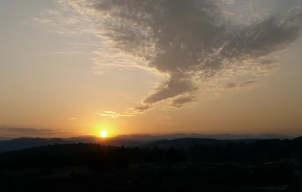 The sun, clouds, mountains, Dawn