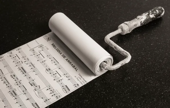 Notes, melody, cushion