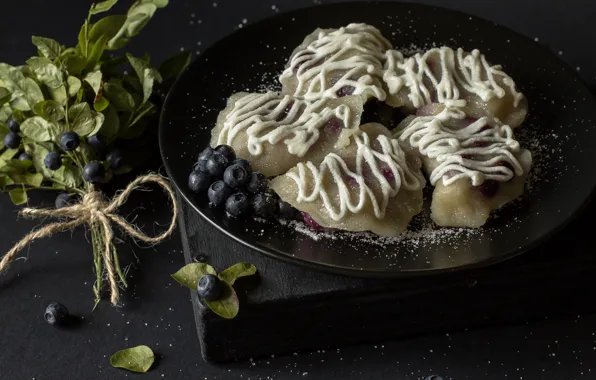 Berries, blueberries, sugar, sour cream, dumplings