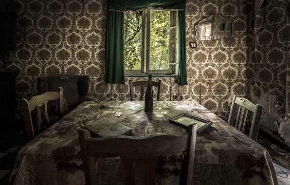 Table, bottle, glasses