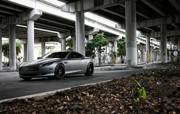 Picture reflection, silver, columns, DB9, front view, aston martin, Aston Martin, silvery