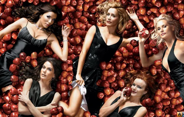 Picture ladies, the series, Desperate Housewives, on apples