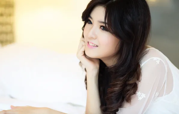 Girl, long hair, face, hand