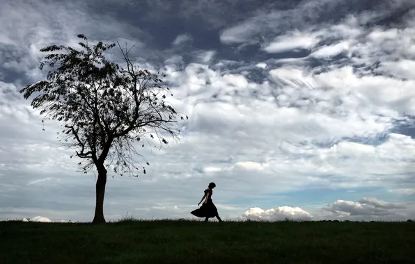 Picture field, the sky, girl, tree