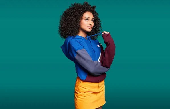 Girl, actress, mulatto, curls, green background, curly, Daniella Perkins, Danielle Perkins