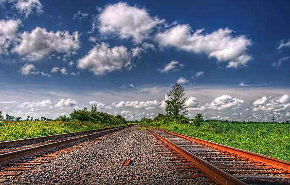 Picture the sky, clouds, rails, rust