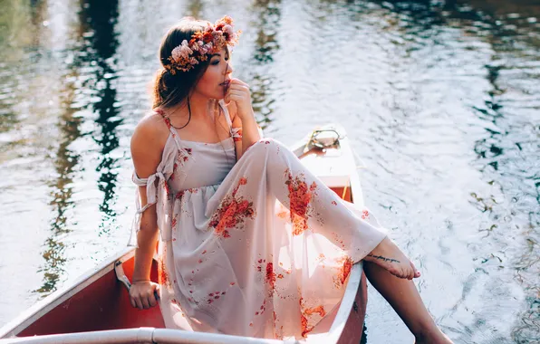 Girl, pose, boat, brunette, wreath