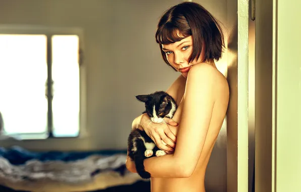 Chest, girl, kitty, Cute Kitty, Sascha Staahltoft Tranberg