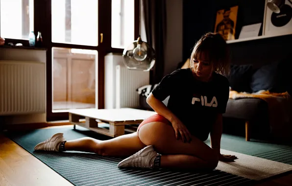 Sexy, room, model, panties, makeup, figure, t-shirt, hairstyle