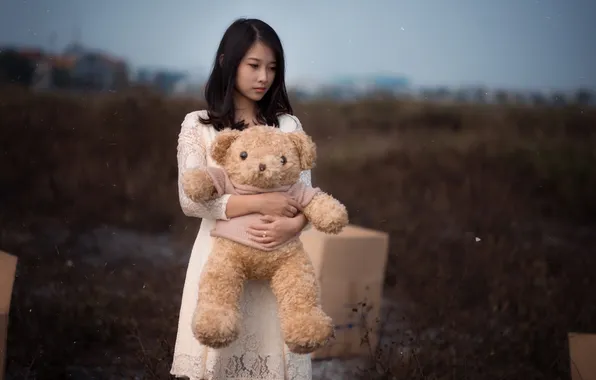 Picture girl, bear, Asian