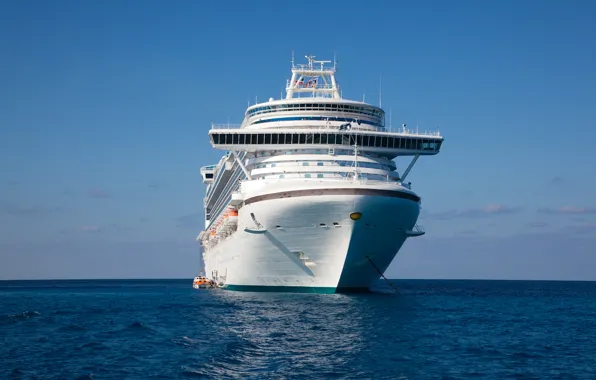 Sea, ship, cruise liner