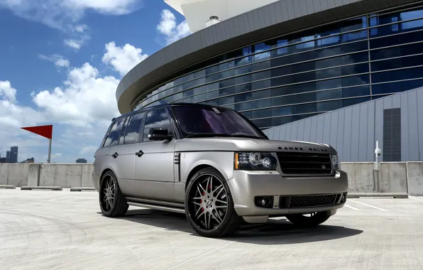 Picture Range Rover, grey, with, matte, wrap, customized