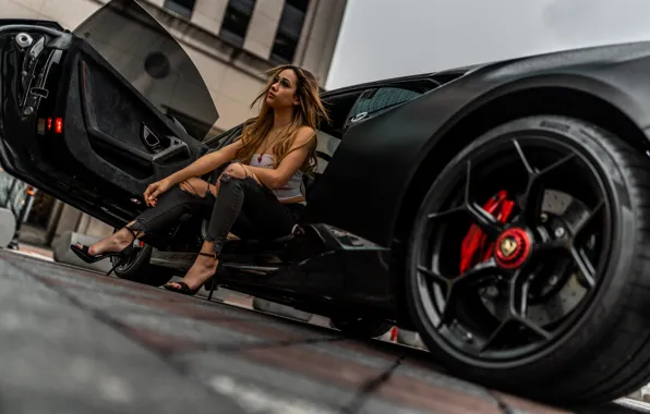 Picture Girl, Lambo, Wheels